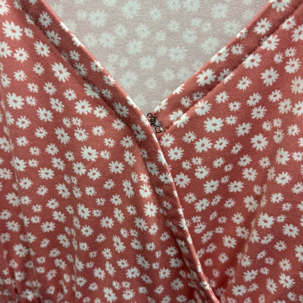 Hollister wrap style jersey dress with floral print, medium - Picture 4 of 10